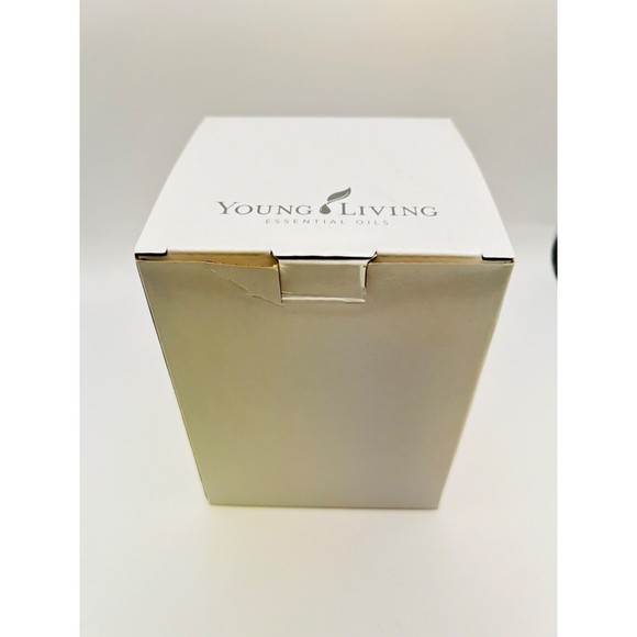 Young Living Essential Oils Christmas‎ Tree  Diffuser Ornament 2018 NEW - Picture 4 of 4